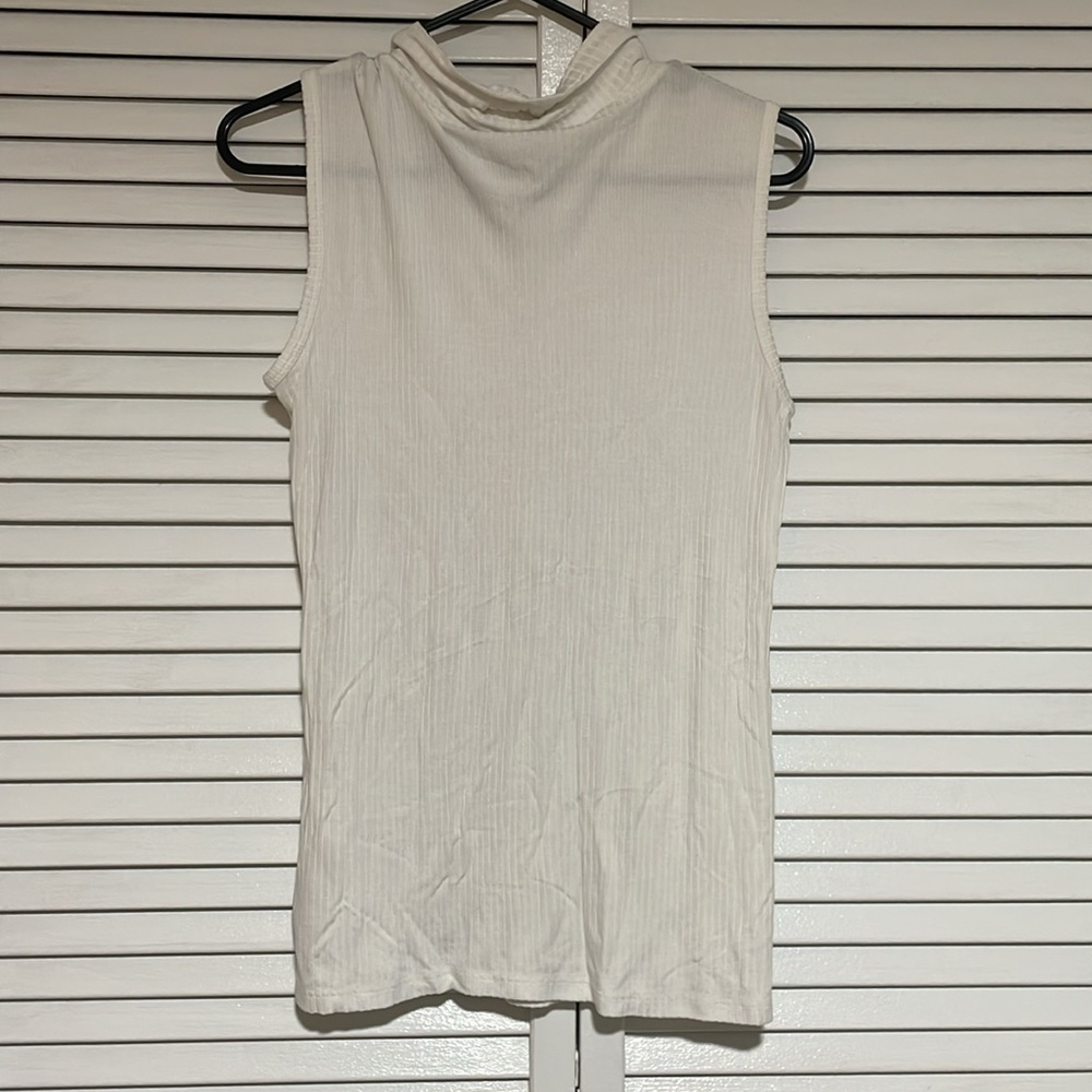 Rachel Zoe Ribbed Basic White - Picture 2 of 2